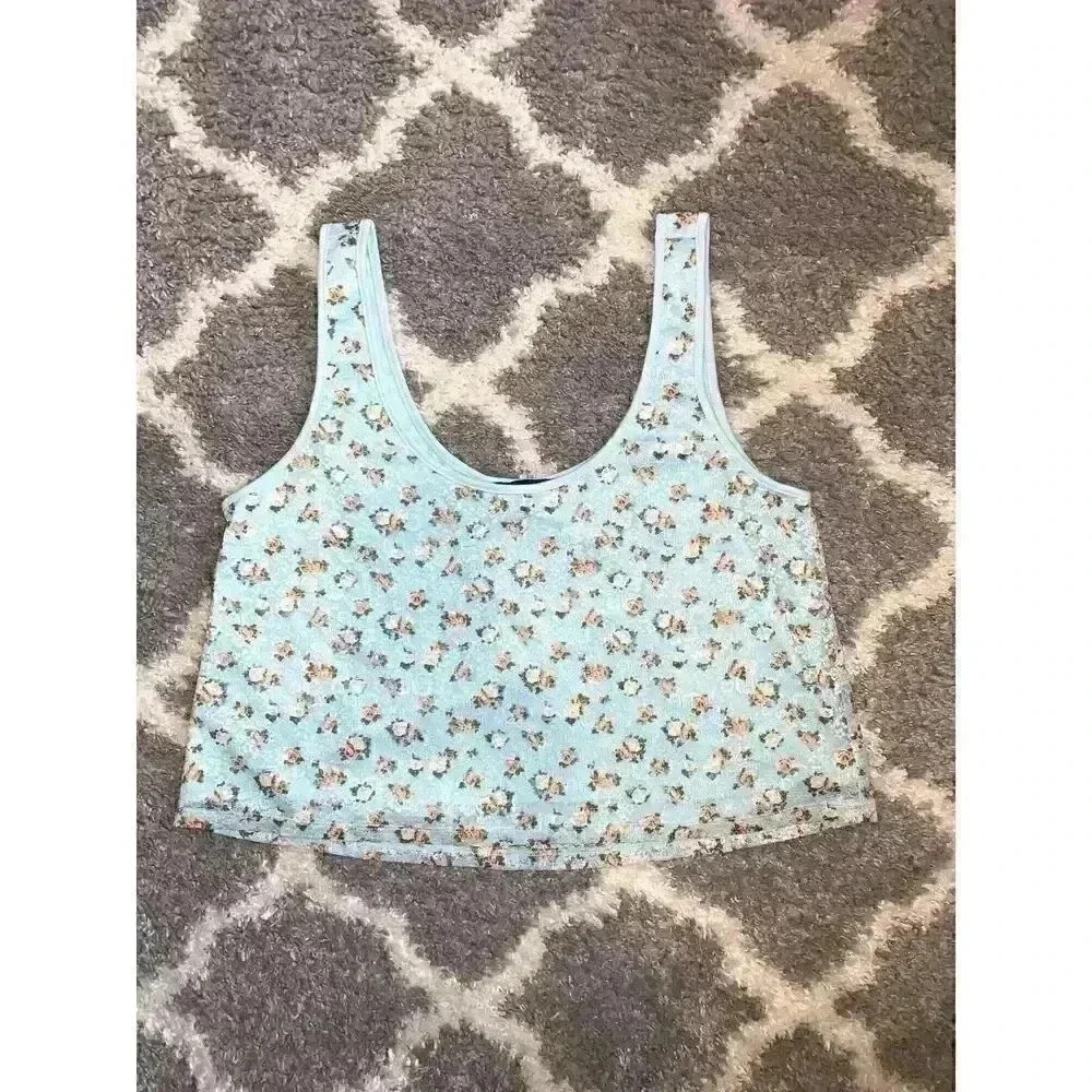 Women's Forever 21 knit Sleeveless Top, Medium - Picture 2 of 5